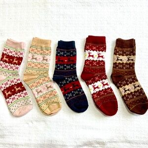 WINTER FASHION NOVELTY FESTIVE  REINDEER RETRO SOCKS 5 PIECE SET NIB